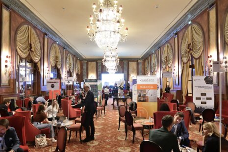 Rendez-vous d&amp;#039;affaires - ©&amp;#160;Carole Desheulles