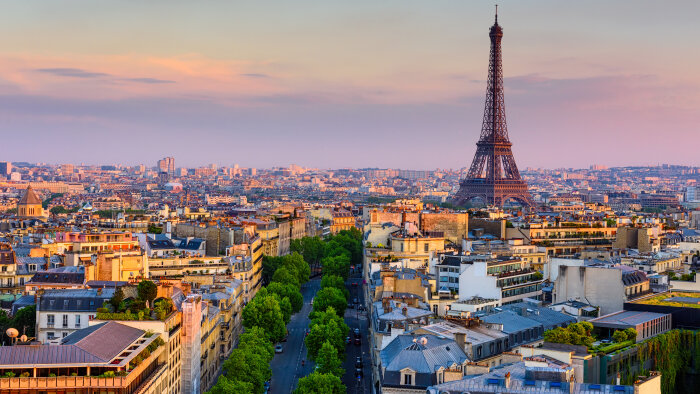 Le QCA parisien est un peu moins seul sur le marché immobilier de bureau. - © Adobe Stock