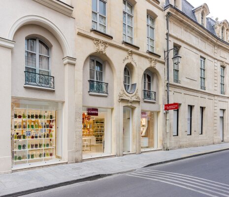 Façade ancienne. - ©&amp;#160;Clarins / Olivier Loser