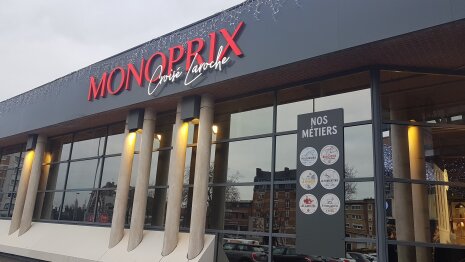 Une signature en façade - ©&amp;#160;Monoprix