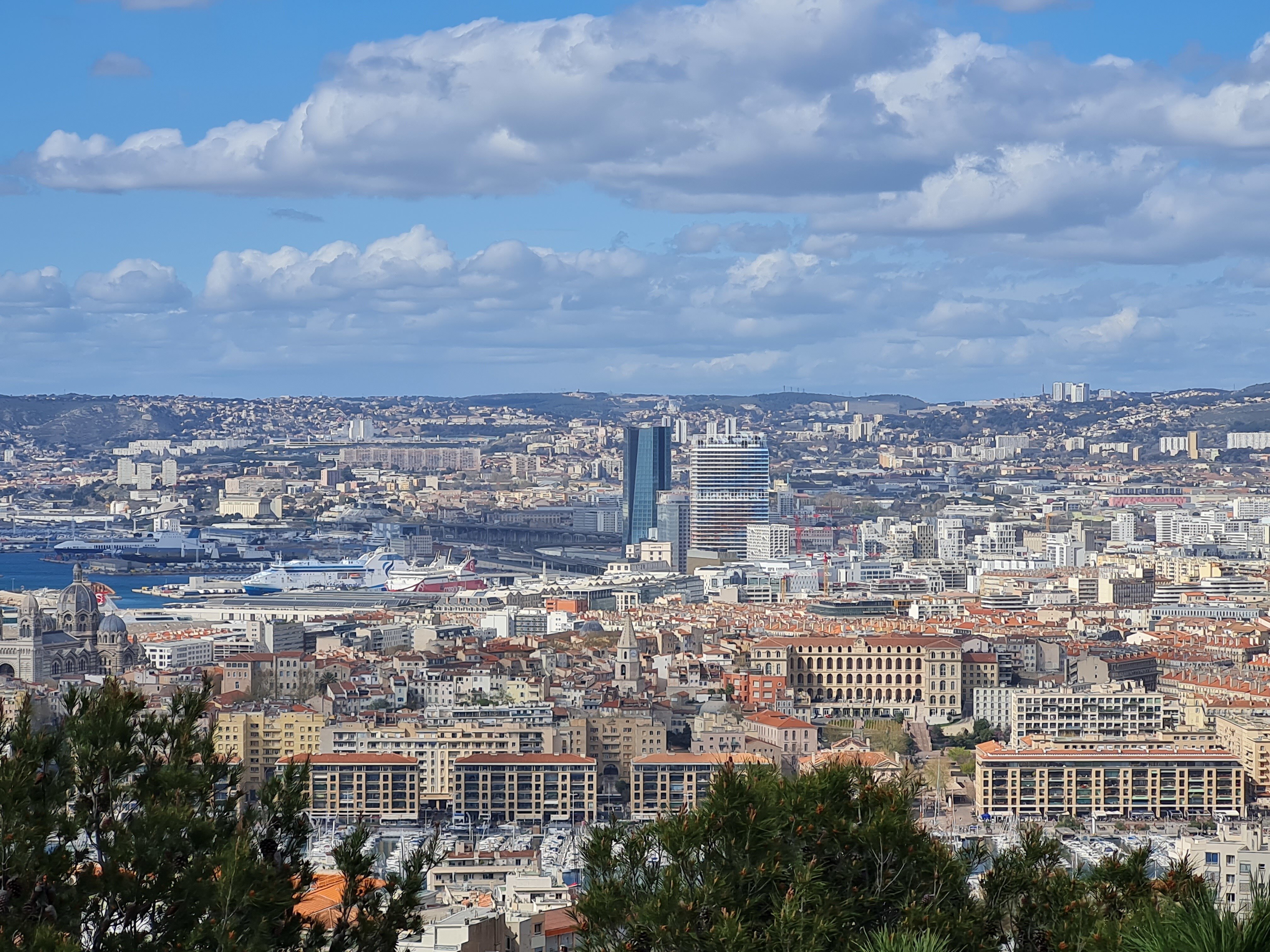 Les tours CMA-CGM et La Marseillaise, nouvelles figures du paysage marseillais - © Alexandre Foatelli