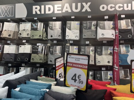 Maxi Bazar - ©&amp;#160;D.R.
