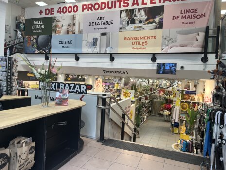 Maxi Bazar - ©&amp;#160;D.R.