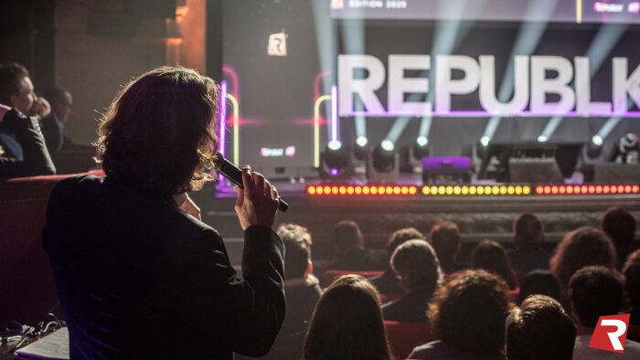 La Nuit de la Data et de l’IA (ici l’édition 2025) aura lieu au Théâtre Mogador le 9 février 2026. - © Républik