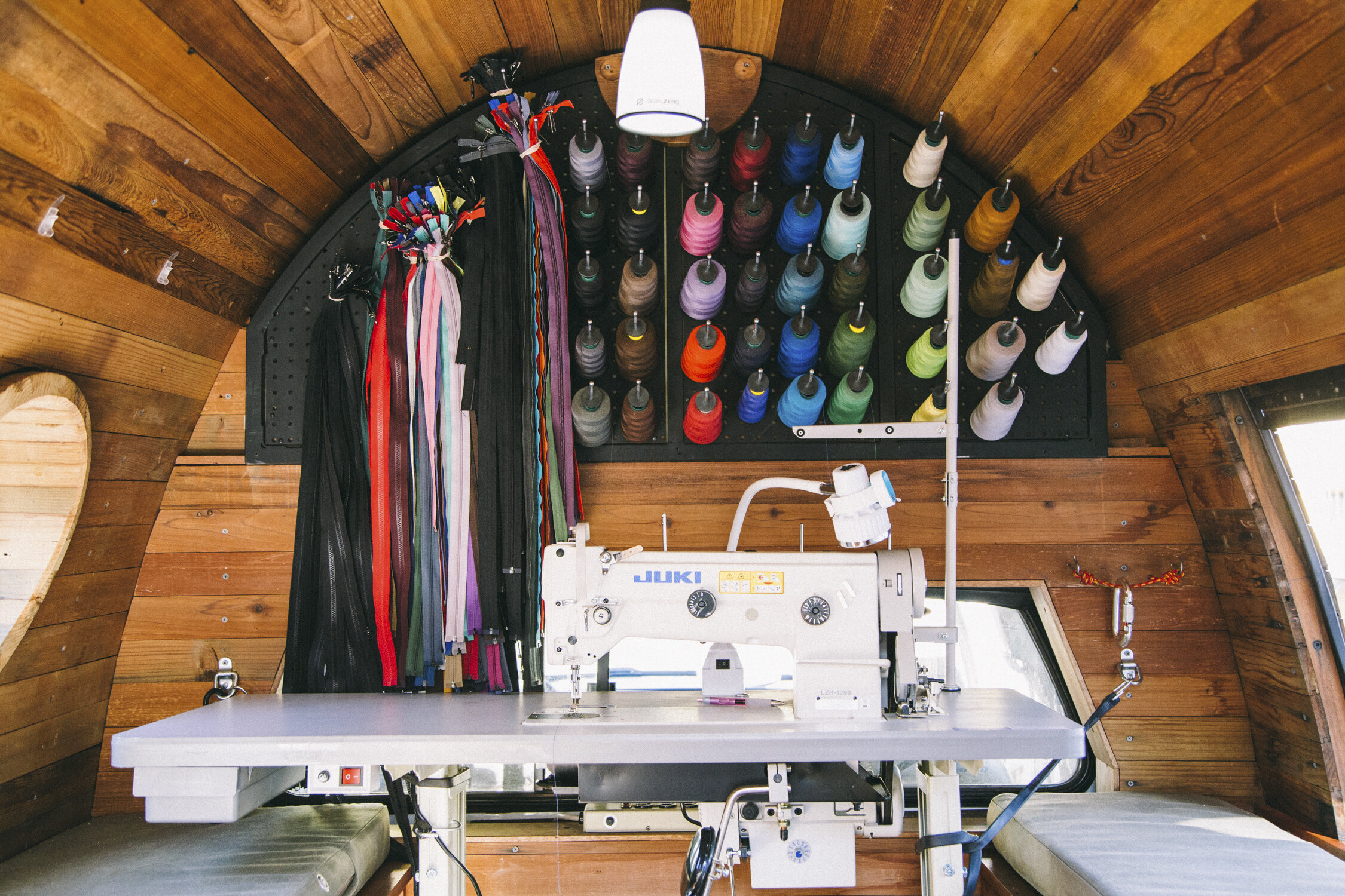 Worn Wear Tour Patagonia : l’atelier de réparation  - © D.Hedden 2015