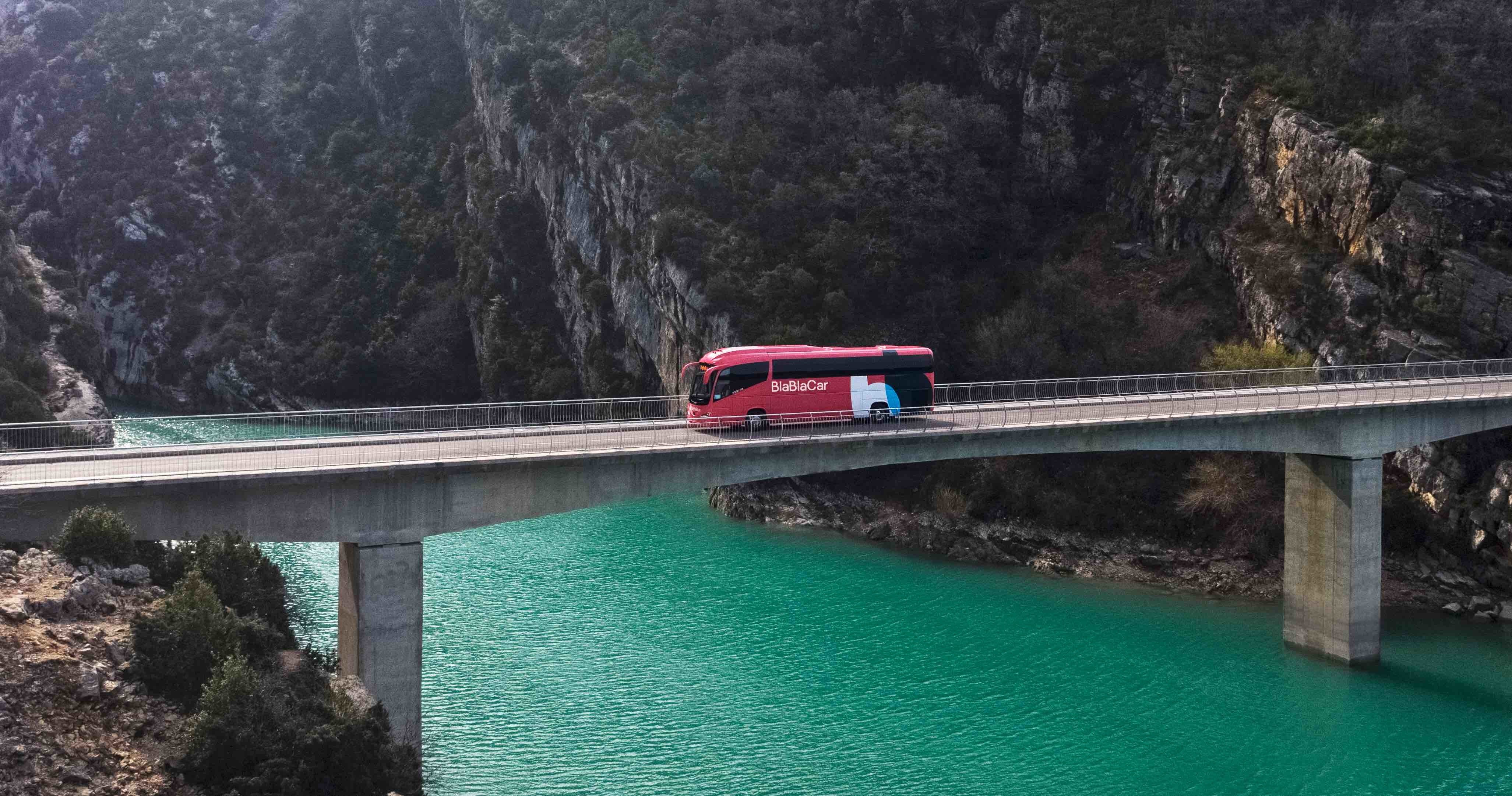 BlaBlaCar est un acteur multimodal de la mobilité avec le covoiturage longue et courte distance et le bus - © BlaBlaCar
