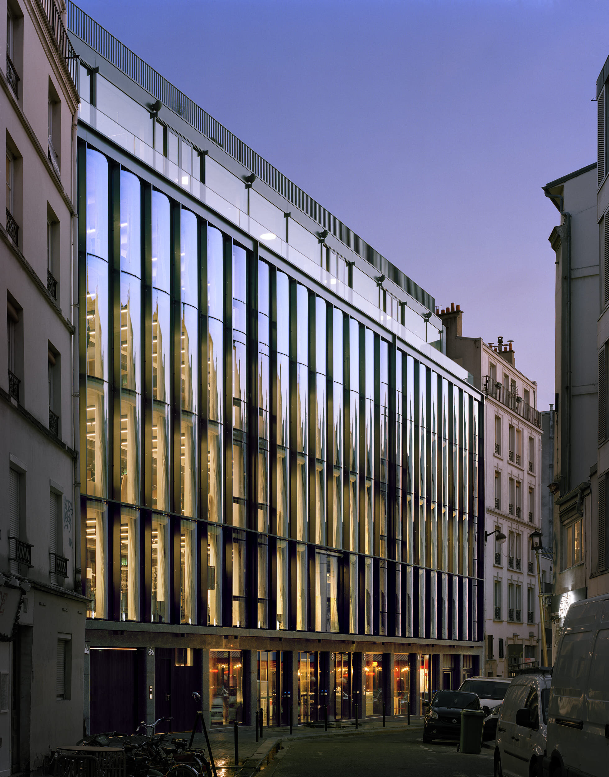 Façade du siège de BlaBlaCar - © Dahl