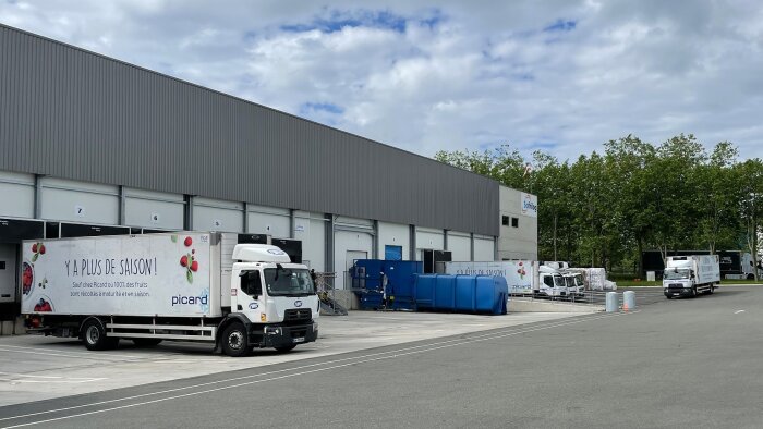 Le centre logistique Picard de Trappes. - © D.R.