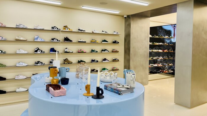 L’enseigne danoise a réussi à se faire une place sur le marché de la sneaker premium. - © D.R.