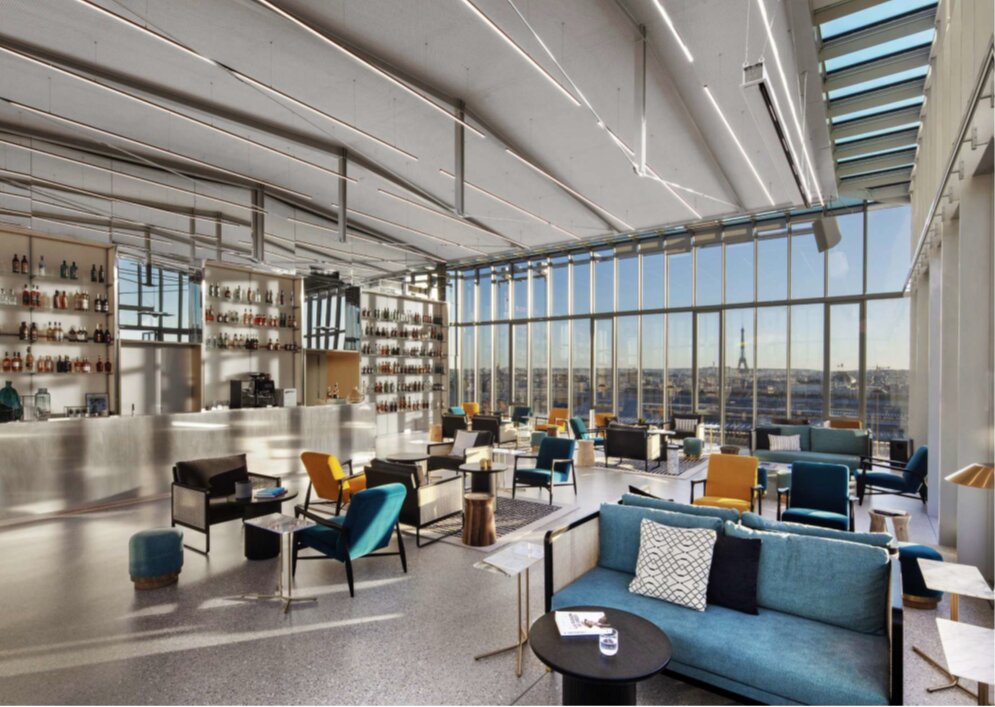 The Island a été conçu comme un lieu convivial, avec des espaces collectifs favorisant les échanges, les rencontres formelles comme informelles. - © Saguez &amp; Partners