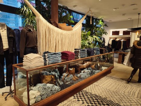 Banana Republic Soho  - ©&amp;#160;Républik Retail / C.Chenevoy