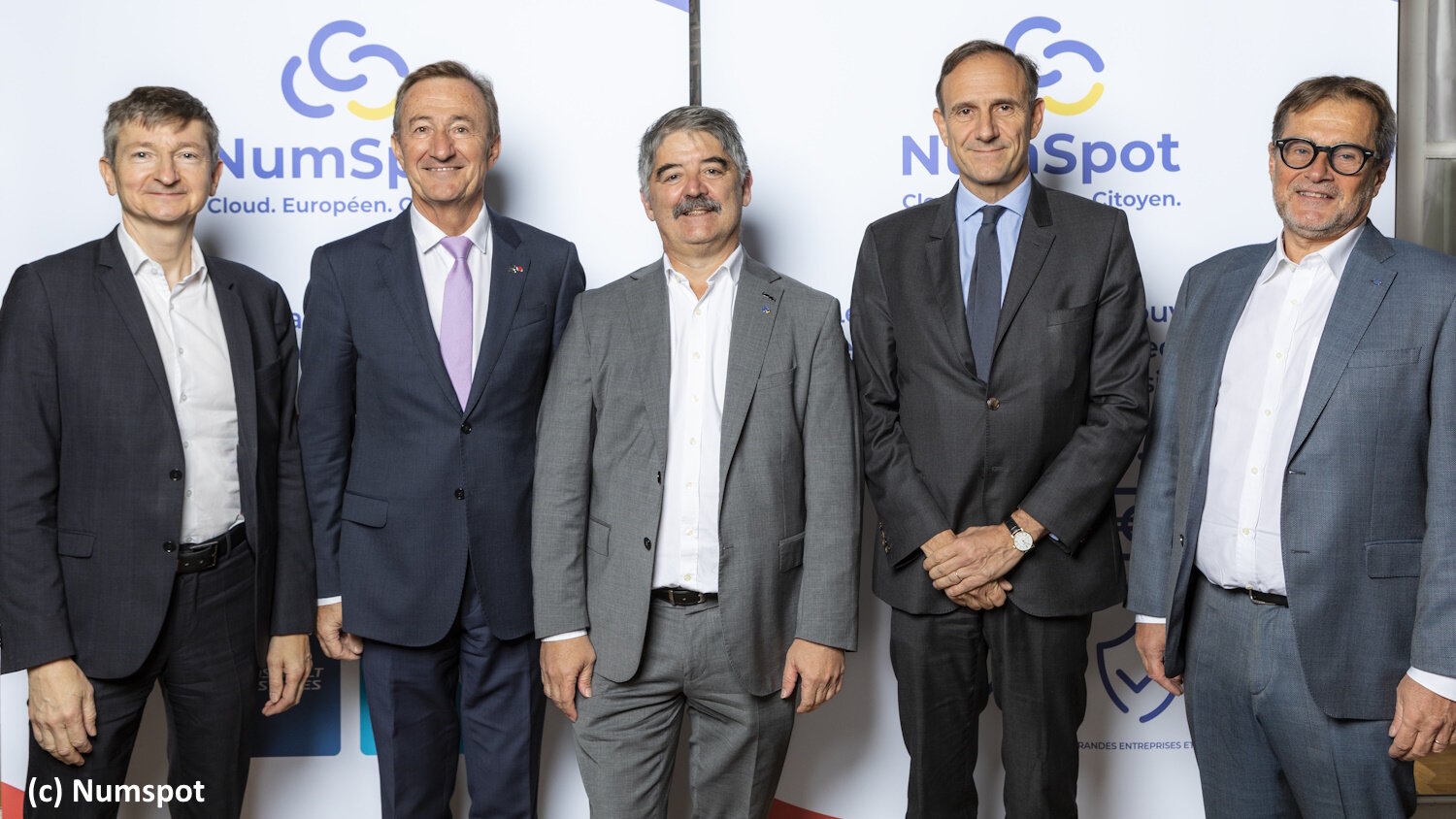 Les représentants des quatre actionnaires autour d’Alain Issarni, président exécutif de Numspot. - © Numspot