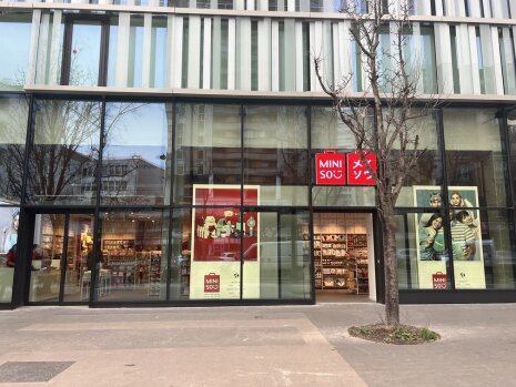 Miniso Italik - ©&amp;#160;Miniso