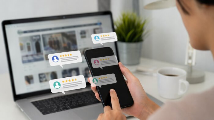 93 % des Français consultent des avis clients avant de prendre une décision. - © D.R.