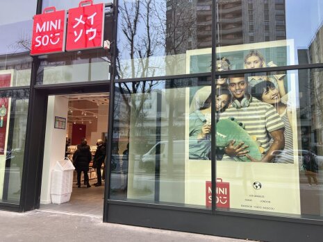 Miniso Italik - ©&amp;#160;Miniso