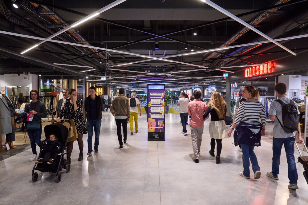 Avec son offre loisirs, URW espère attirer les familles dans ces centres. - © URW