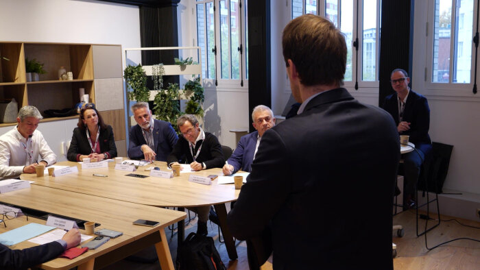 Les candidats ont pitché en trois minutes avant trois minutes de questions du jury.  - © Républik Cyber