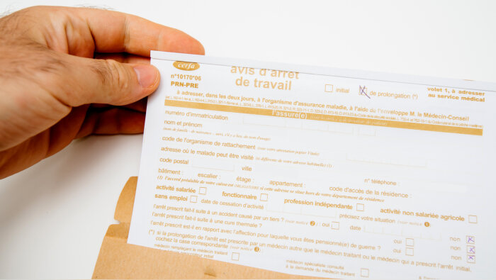 Chez les moins de 30 ans, 16 % des arrêts maladie hors Covid sont dus à des motifs psychologiques. - © Getty Images