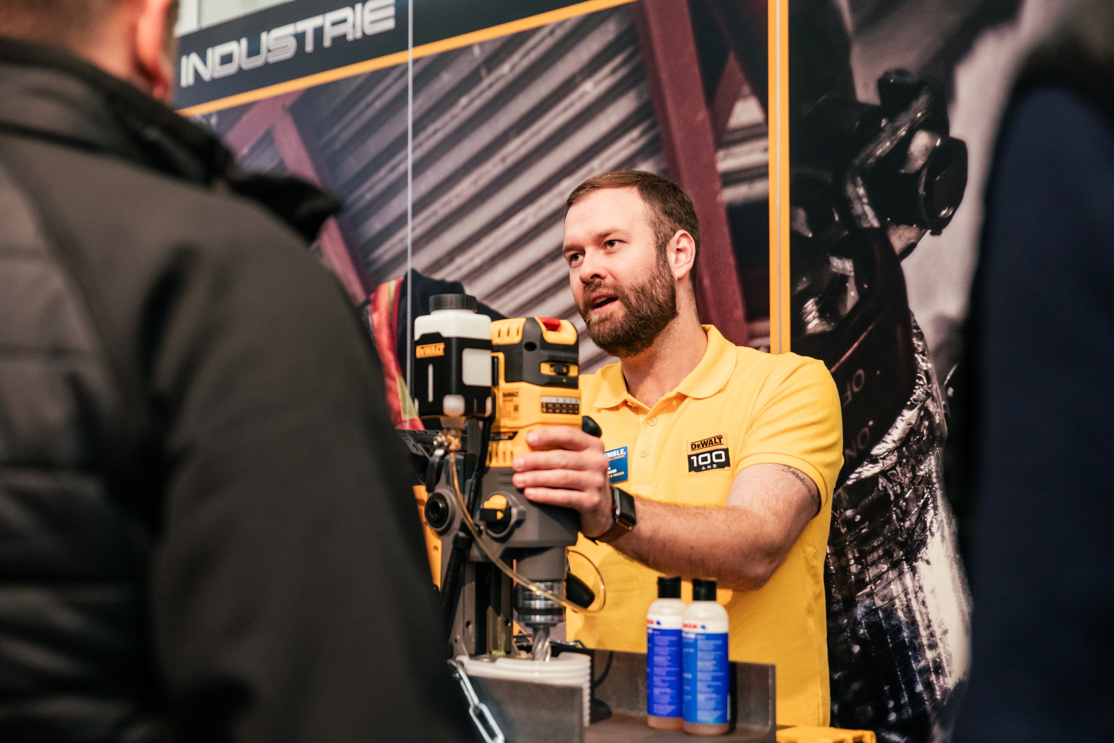 Démonstration des produits Dewalt lors dès 100 ans de la marque - © S. B. &amp; D.