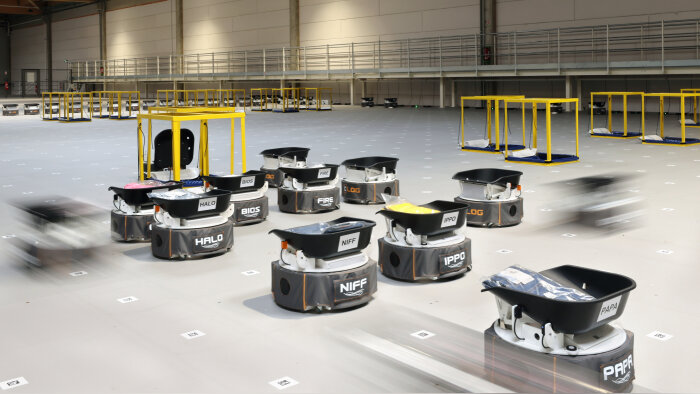 Beaumanoir a mis en service 70 robots sur le site de Poupry, près d’Orléans. - © C-LOG
