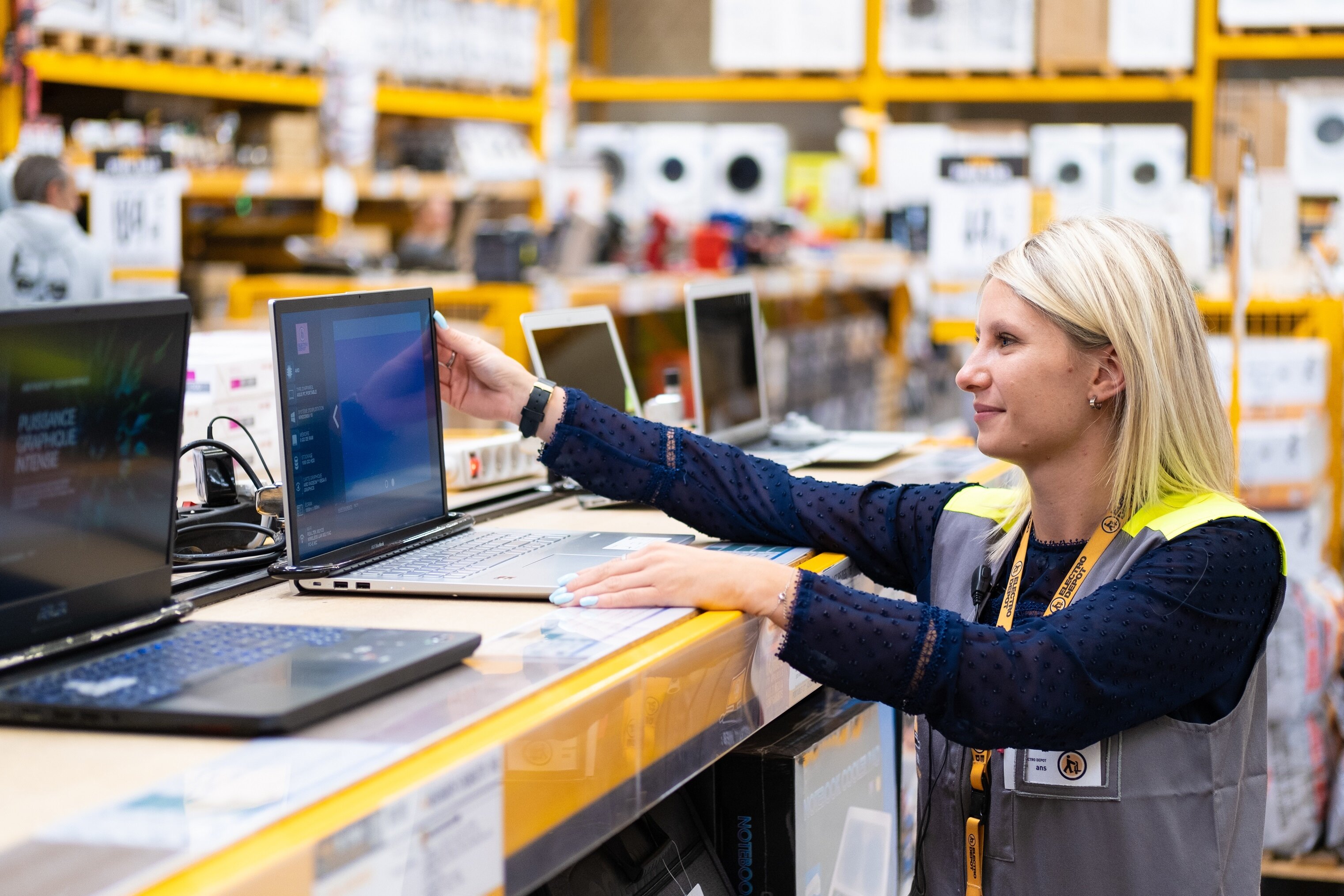 Electro Dépôt propose déjà quelques articles reconditionnés de high tech (ordinateurs et iPhone) mais il passe à un autre niveau avec Reconomia. - © Electro Dépôt