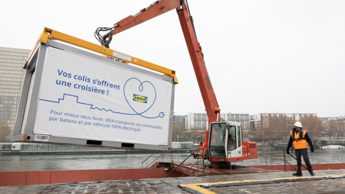 Les conteneurs ont été spécialement conçus par Box2Home pour ce projet. - © IKEA