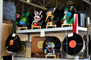 Vinyles Betty Boop, Bulbizarre, Denver le dernier dinosaure, Goldorak et Roger Rabbit