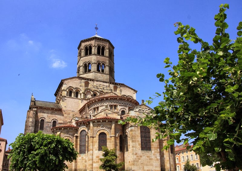 Visiter Issoire - Que voir et faire ? Plus Beaux Détours de France