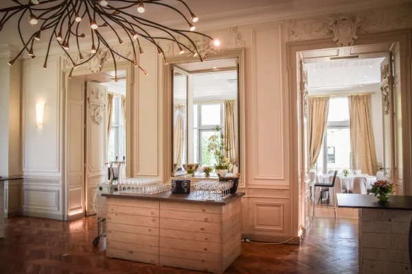 Cha%CC%82teau%20Grattequina%20-%20Salon%20Ile%20et%20Salon%20Garonne.jpg