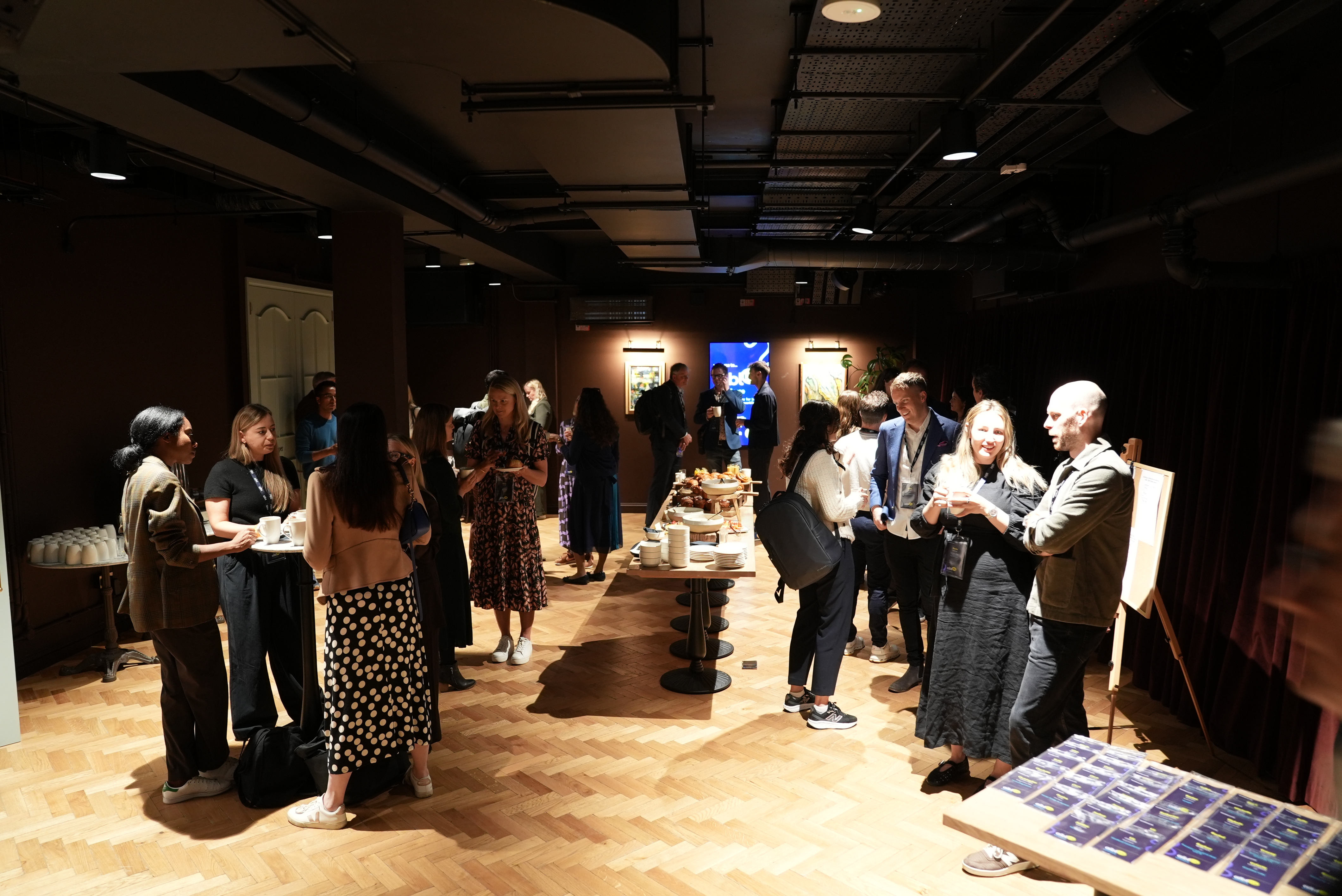 A gathering of senior sales, marketing and revenue leaders at an AI event